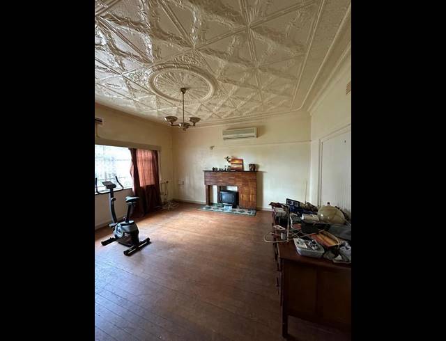6 BEDROOM HOUSE FOR SALE IN GEDULD